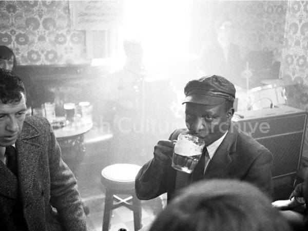 Sunday Afternoon in the Lord Nelson Salford, 1974 - Chris Hunt.